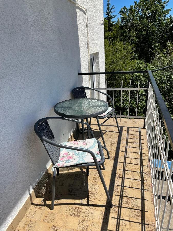 Diana Rooms And Apartments Starigrad Paklenica Εξωτερικό φωτογραφία