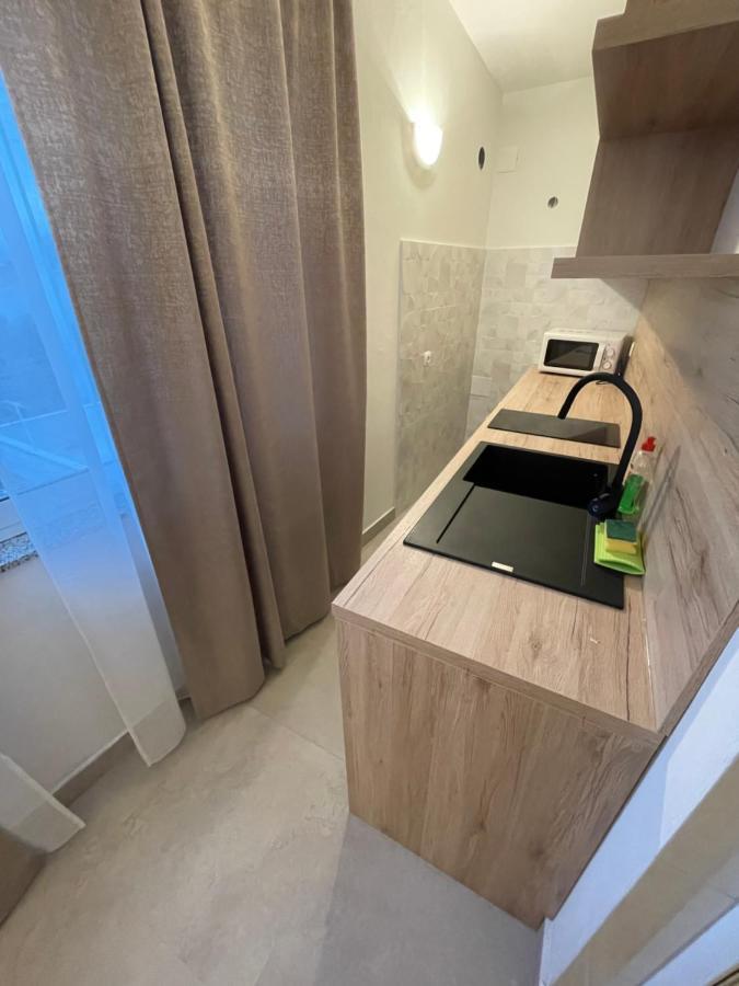 Diana Rooms And Apartments Starigrad Paklenica Εξωτερικό φωτογραφία