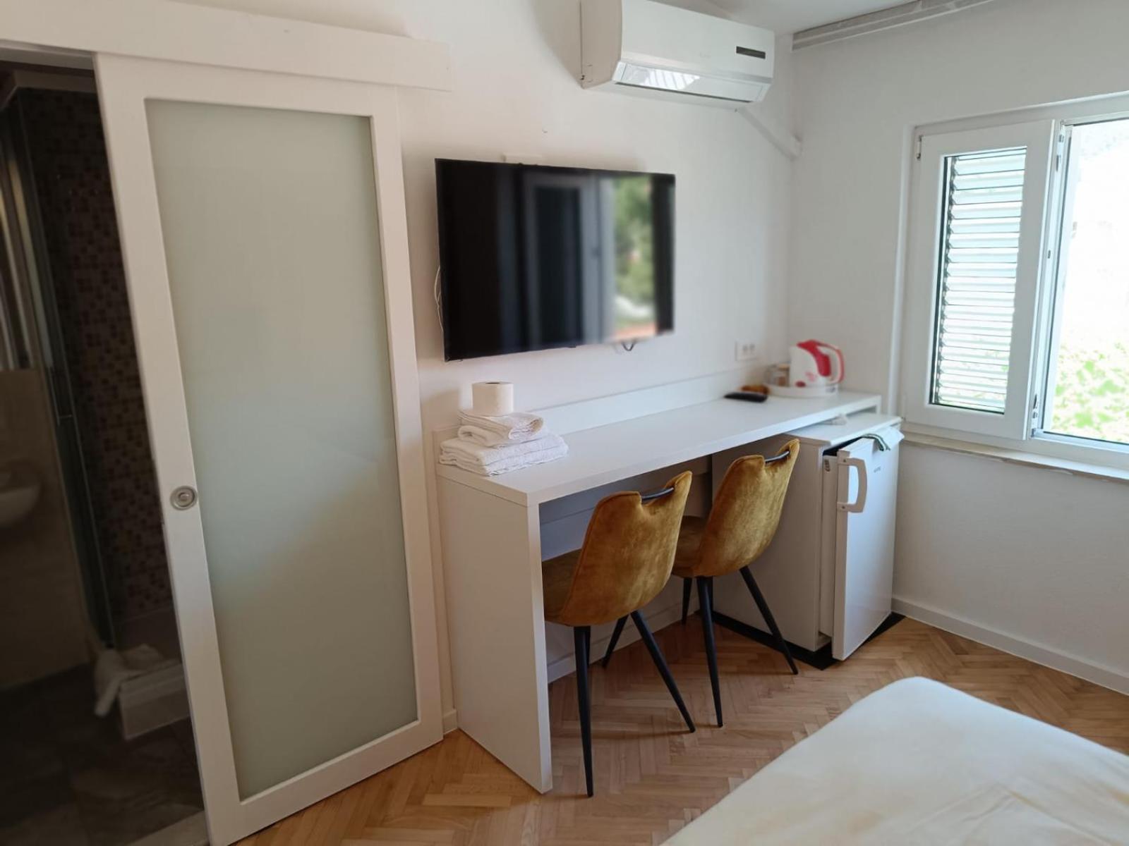 Diana Rooms And Apartments Starigrad Paklenica Δωμάτιο φωτογραφία