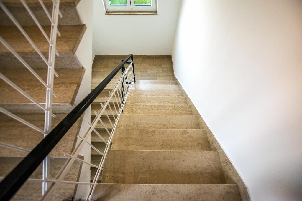 Diana Rooms And Apartments Starigrad Paklenica Εξωτερικό φωτογραφία
